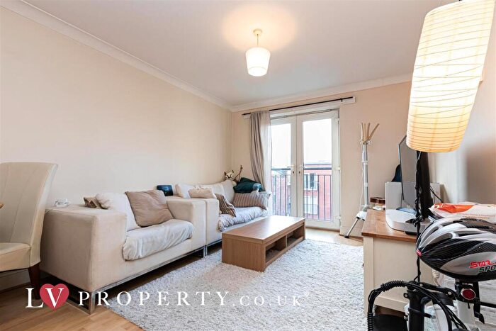 1 Bedroom Apartment To Rent In Edward Street, Birmingham, West Midlands, B1