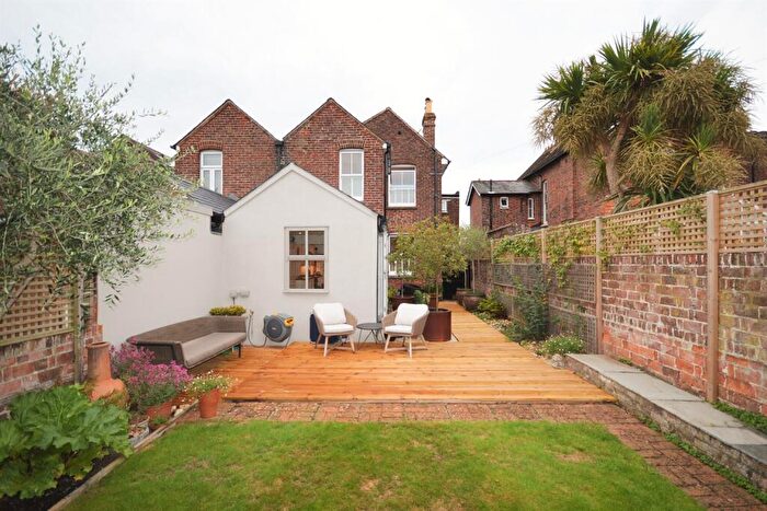 3 Bedroom Semi-Detached House To Rent In Whyke Lane, Chichester, PO19