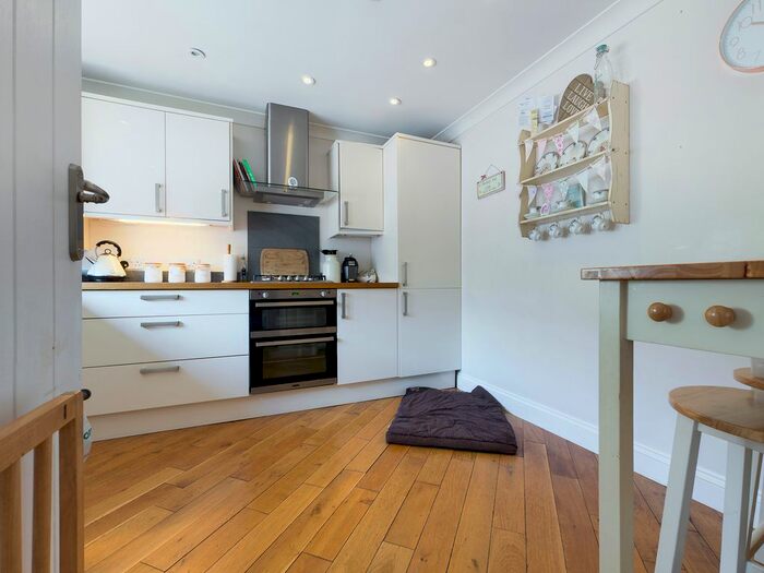 3 Bedroom End Of Terrace House To Rent In Penhill Road, Lancing, BN15