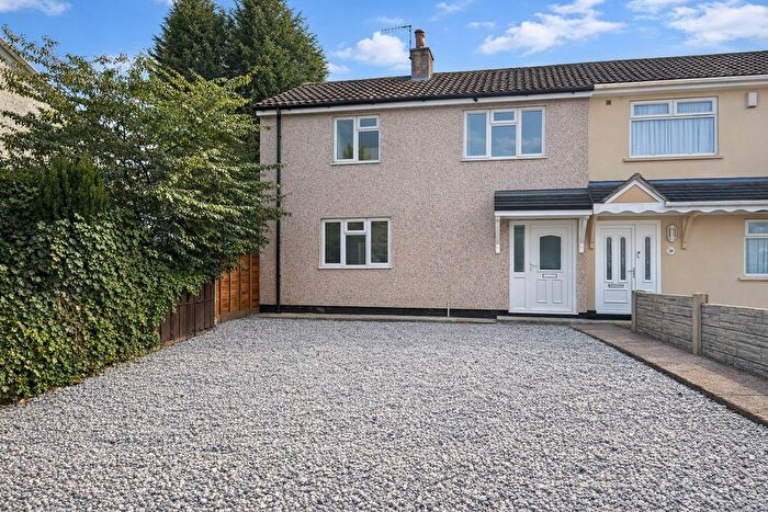 3 Bedroom Semi Detached House To Rent In Buxton Avenue, Silverdal, ST5