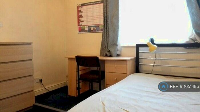 3 Bedroom Terraced House To Rent In Marchwood Close, Nottingham, NG8