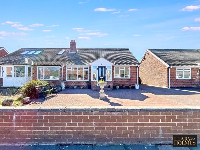 2 Bedroom Semi Detached Bungalow For Sale In Grosvenor Drive, Sunderland, SR6