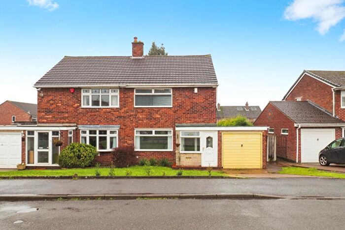 3 Bedroom Semi Detached House For Sale In Brookfield Avenue, Hucknall, Nottingham, Nottinghamshire, NG15