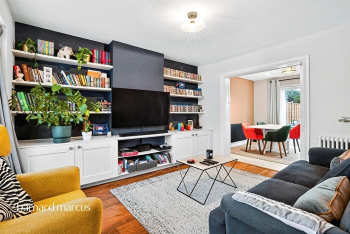 3 Bedroom Terraced House For Sale In Mcleod Road, London, SE2