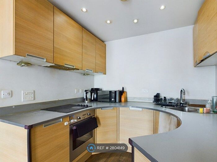 2 Bedroom Flat To Rent In Birmingham, Birmingham, B5