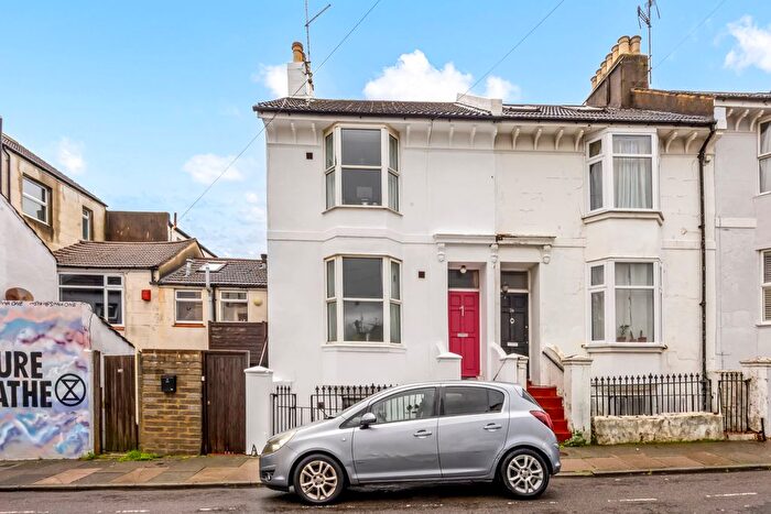 1 Bedroom Flat To Rent In Pevensey Road, Brighton, BN2
