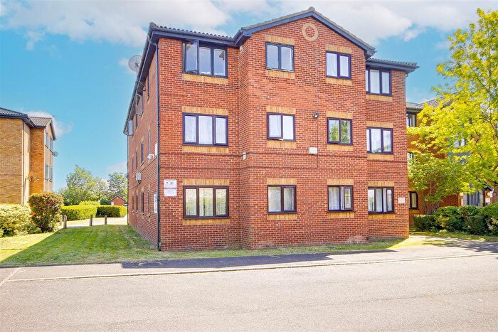 1 Bedroom Flat For Sale In Hutton Court, Tramway Avenue, Edmonton, N9