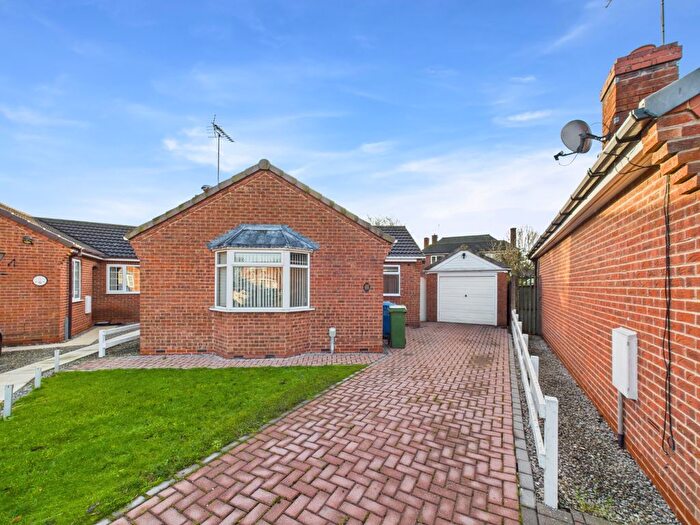 2 Bedroom Detached Bungalow For Sale In Red House Farm, Hedon, Hull, HU12