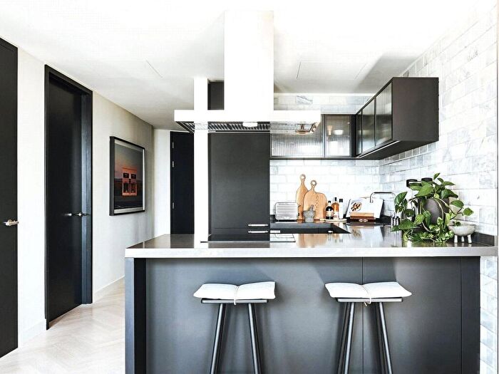 2 Bedroom Apartment For Sale In One Crown Place, Hackney, EC2A
