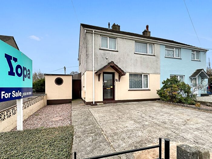 3 Bedroom Semi-Detached House For Sale In Richards Crescent, Truro, TR1