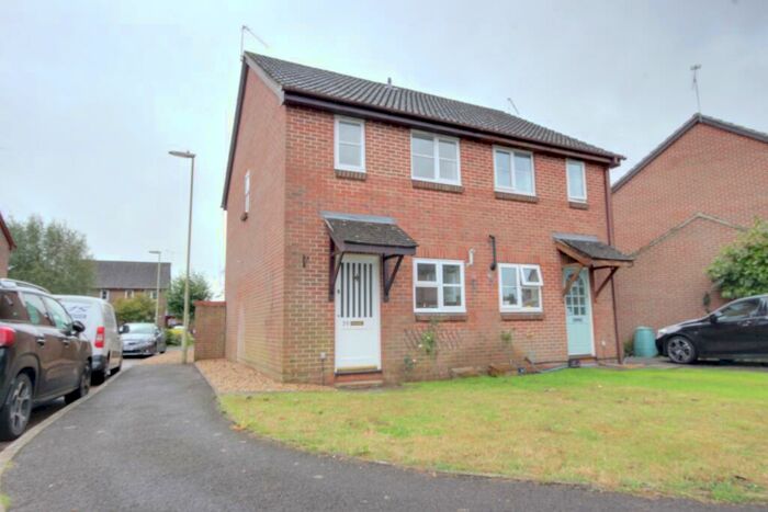 2 Bedroom Semi-Detached House To Rent In Woodrow, Denmead, PO7