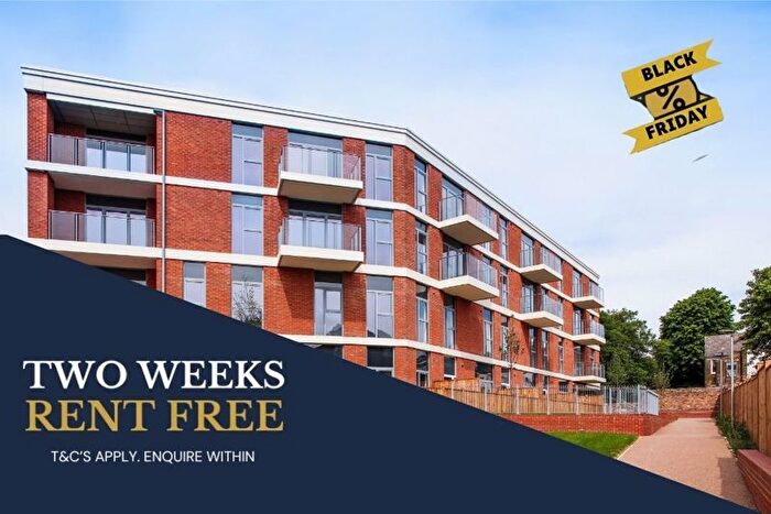 3 Bedroom Flat To Rent In Torridon House, Churchfield Road, London, W3