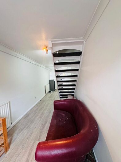 1 Bedroom Terraced House To Rent In Canning Road, Wealdstone, HA3