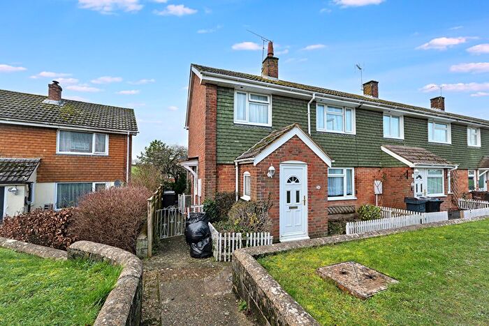 3 Bedroom Property For Sale In Scott Close, Kings Somborne, Stockbridge, Hampshire, SO20