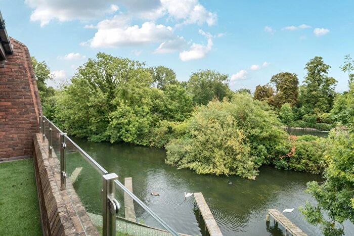 1 Bedroom Apartment For Sale In Tangier Lane, Eton, Windsor, SL4