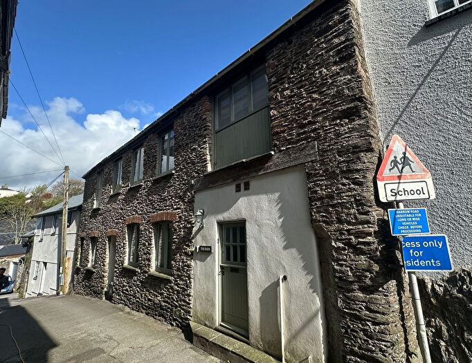 2 Bedroom Barn Conversion For Sale In Back Street, Modbury, PL21