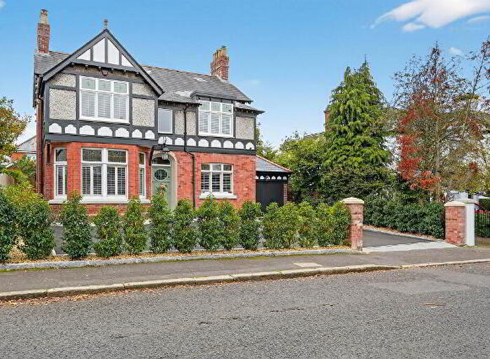 4 Bedroom Detached House For Sale In Bawnmore Road, Belfast, BT9