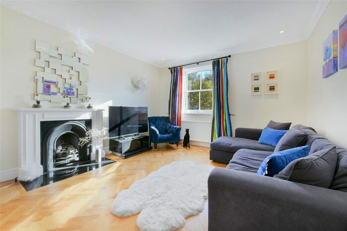 2 Bedroom Flat To Rent In Onslow Gardens, South Kensington, London, SW7