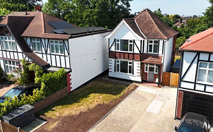 3 Bedroom Detached House To Rent In Surbiton Hill Park, Surbiton, KT5