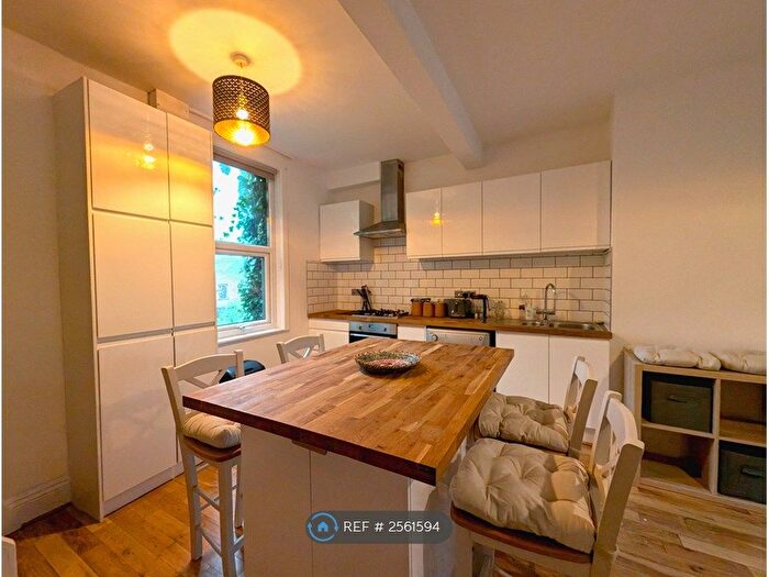 4 Bedroom Terraced House To Rent In Glossop Street, Leeds, LS6