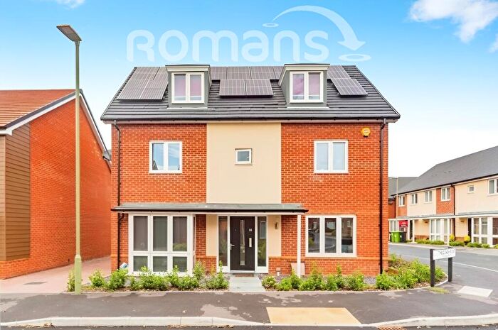 5 Bedroom Detached House To Rent In The Coach Road, RG23