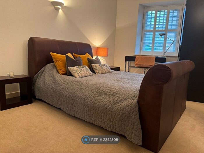 2 Bedroom Flat To Rent In Dock Street, Leeds, LS10
