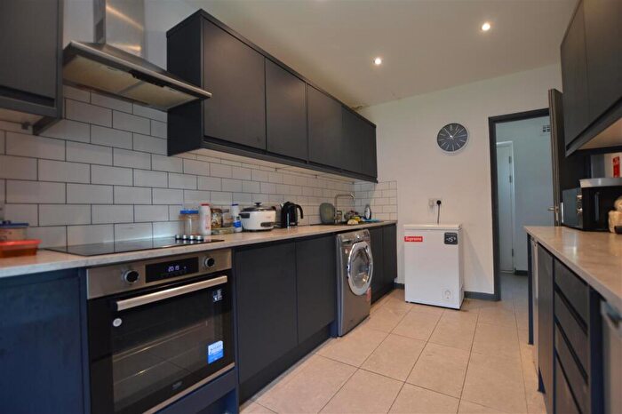 4 Bedroom House To Rent In Maple Drive, Norwich, NR2