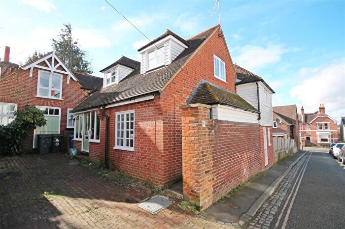2 Bedroom Semi-Detached House To Rent In Prospect Place, Canterbury, CT1