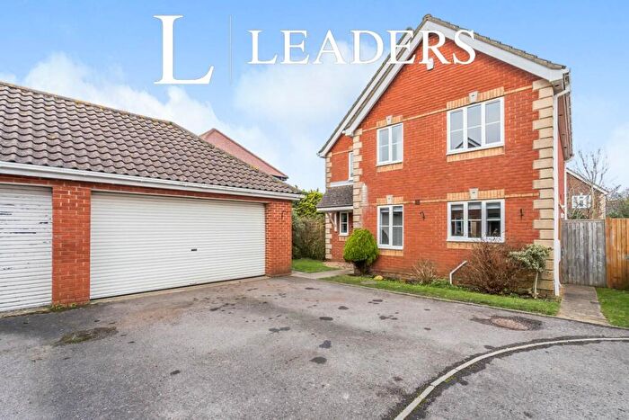 4 Bedroom Detached House To Rent In Hither Green, Southbourne, PO10