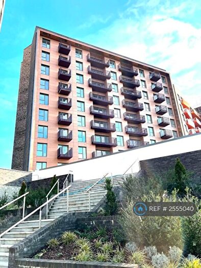 2 Bedroom Flat To Rent In Claribel Court, Maidstone, ME14