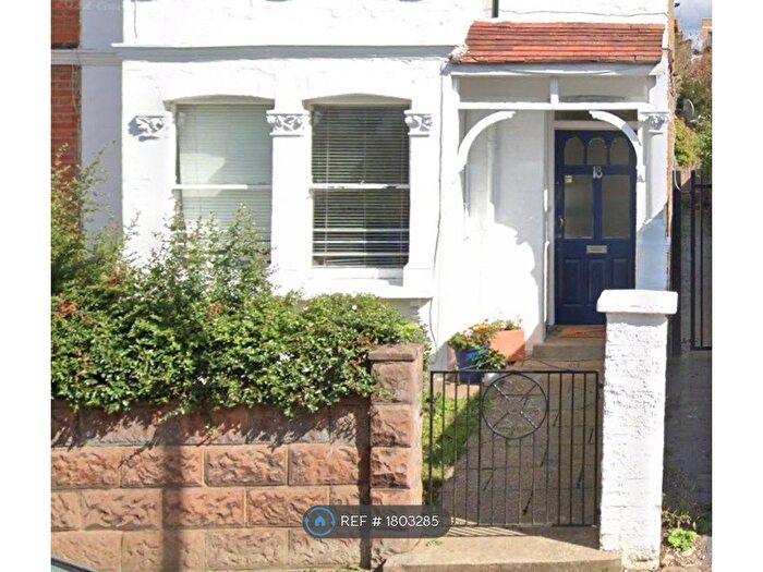 2 Bedroom Flat To Rent In Westfield Road, London, W13