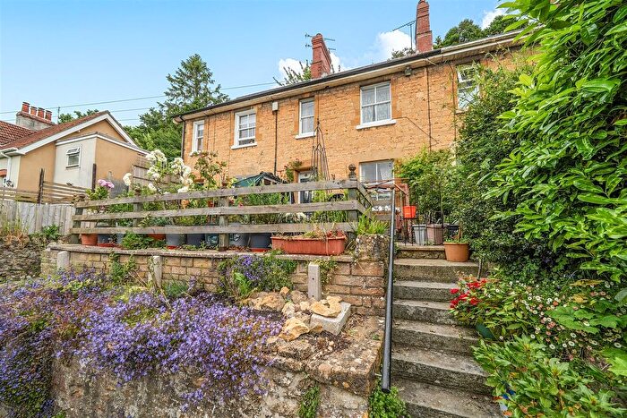 2 Bedroom Terraced House For Sale In North Street, Crewkerne, TA18