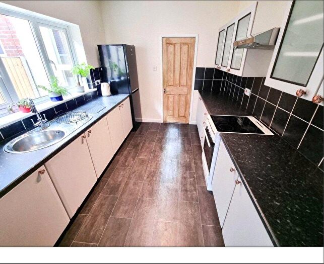 4 Bedroom Terraced House To Rent In Milton Road, Southampton, Hampshire, SO15