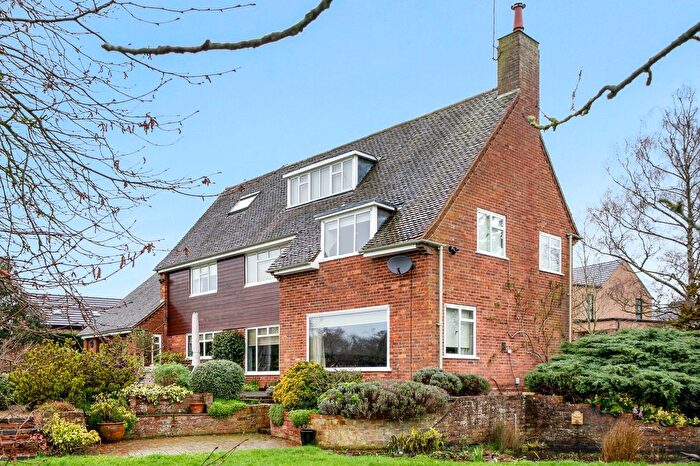 4 Bedroom Detached House For Sale In Chevington Mead With Potential Building Plot, Drakes Broughton, Pershore, Worcestershire, WR10