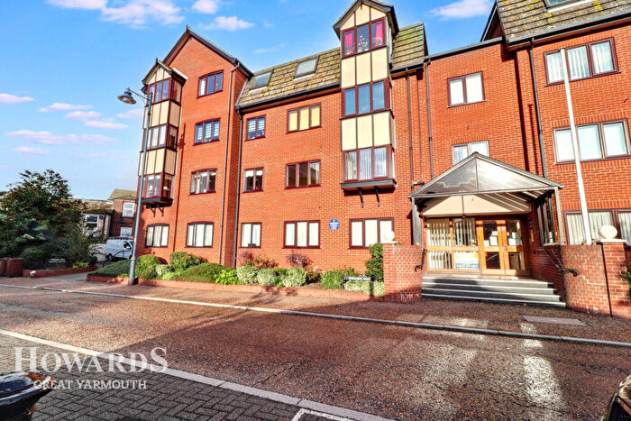1 Bedroom Flat For Sale In Deneside, Great Yarmouth, NR30