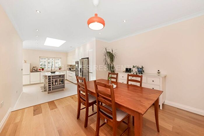 4 Bedroom Semi-Detached House For Sale In Darley Drive, New Malden, KT3