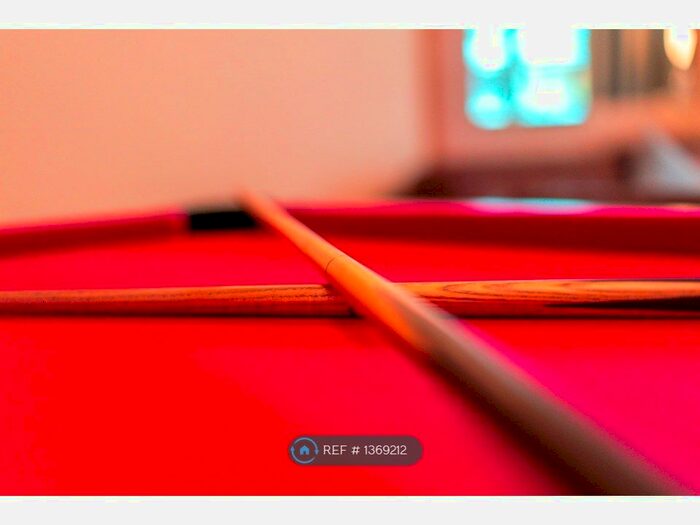 2 Bedroom Flat To Rent In Chandlery Way, Cardiff, CF10