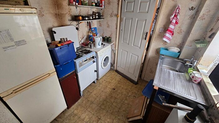 2 Bedroom Cottage For Sale In Rokeby Street, Sunderland, Tyne And Wear, SR4