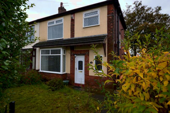 2 Bedroom Semi-Detached House To Rent In Breightmet Drive, Bolton, BL2