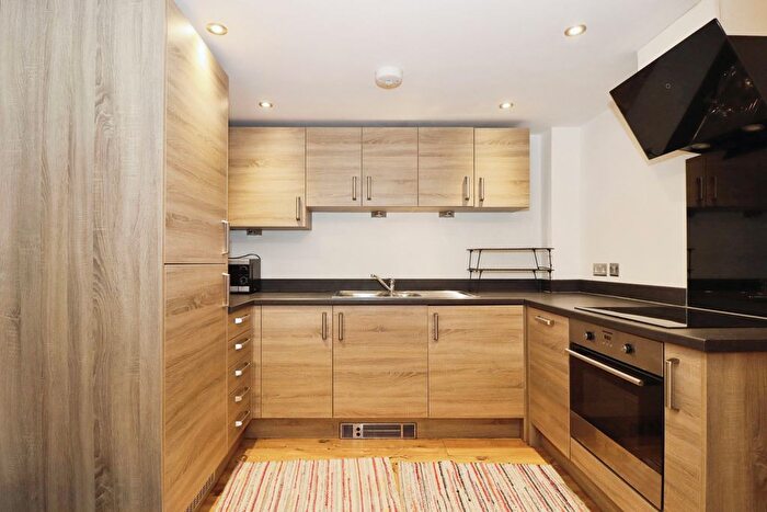 1 Bedroom Flat For Sale In Fishponds Road, Bristol, BS16