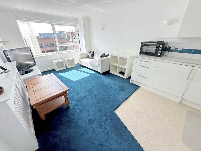 1 Bedroom Apartment For Sale In Seldown Road, Poole, BH15