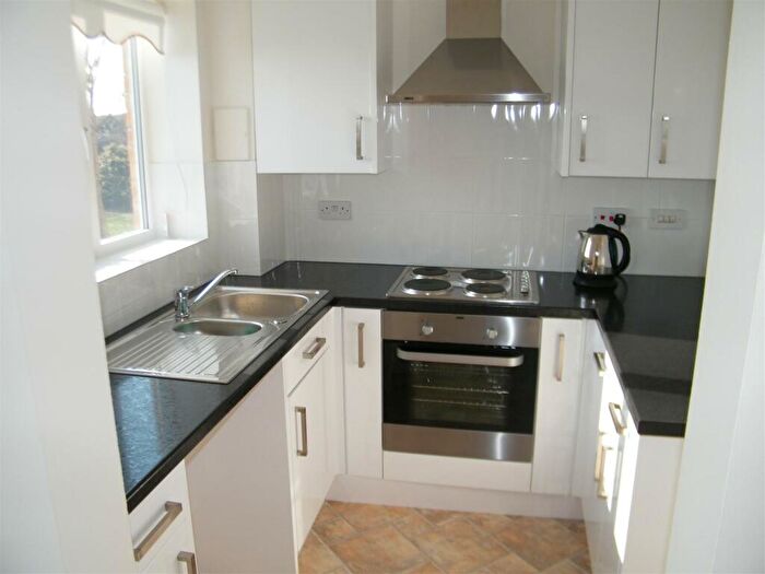2 Bedroom Apartment To Rent In St Leonards, Grays, RM17