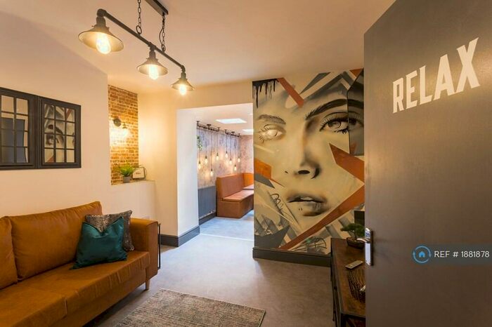 5 Bedroom Terraced House To Rent In Westbury Street, Swansea, SA1