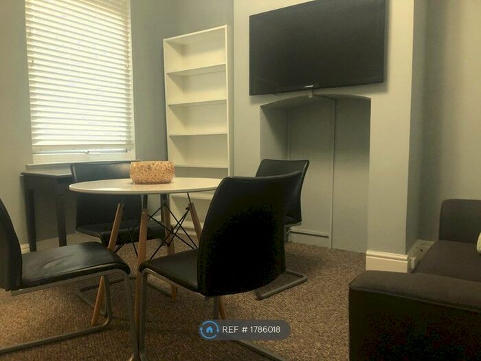 2 Bedroom Terraced House To Rent In Lower Ford Street, Coventry, CV1