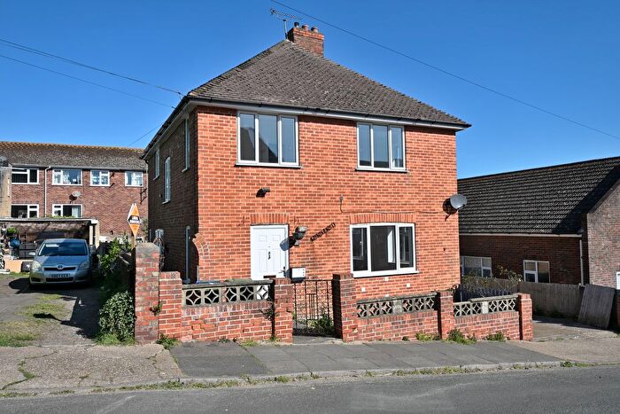 1 Bedroom Detached House To Rent In Meeching Rise, Newhaven, BN9