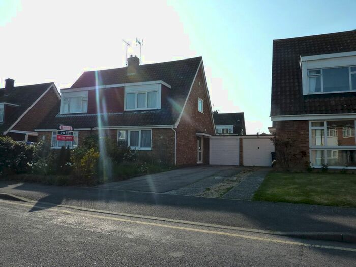 3 Bedroom Semi-Detached House To Rent In Corner Farm Road, Staplehurst, Tonbridge, TN12