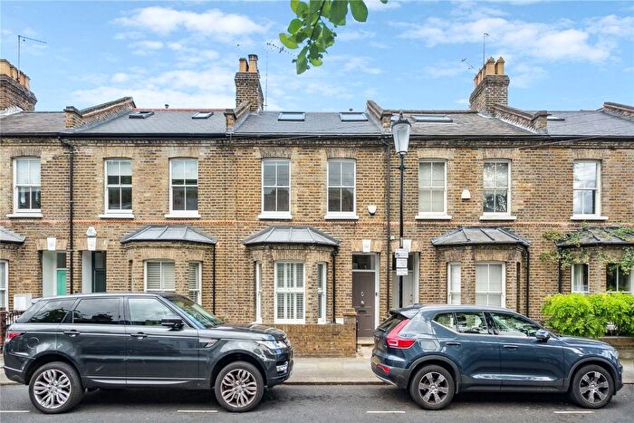 3 Bedroom Terraced House To Rent In Treadgold Street, Holand Park, W11