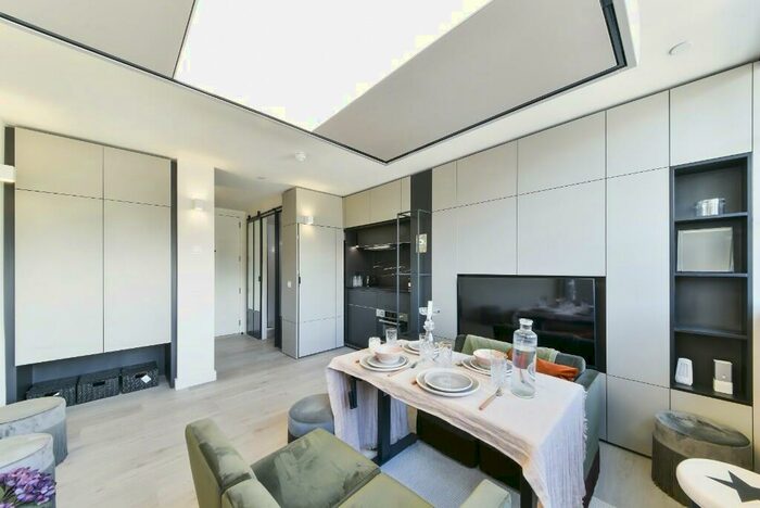 5 Bedroom Town House To Rent In Rancliffe Gardens, London, SE9