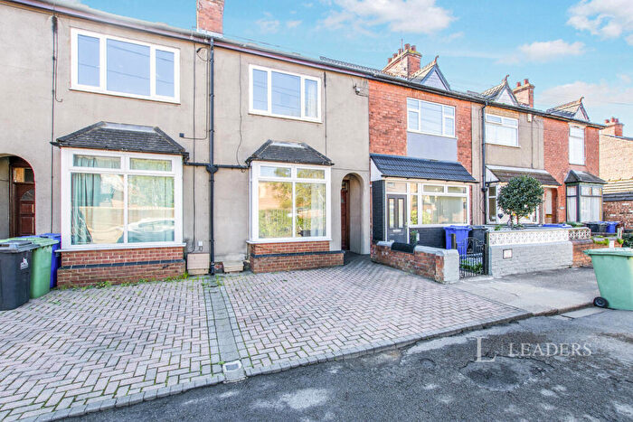 3 Bedroom Terraced House To Rent In Manor Avenue, Grimsby, Lincolnshire, DN32