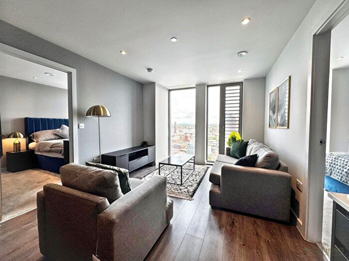 2 Bedroom Apartment For Sale In Greengate, Salford, M3